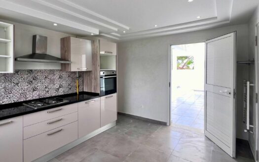 Appartement S+3 à Louer à El Menzah 4