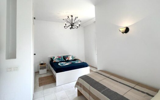 villa S+3 à Jinene Hammamet