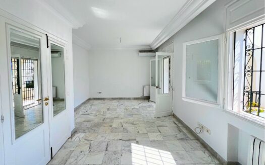 Appartement S+2 Avec Balcon à Louer,Ennasr 2