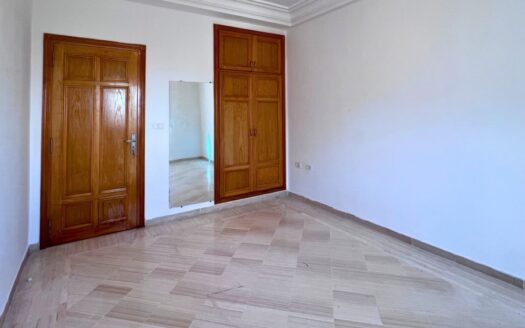 Location appartement S+4, Ennasr 2