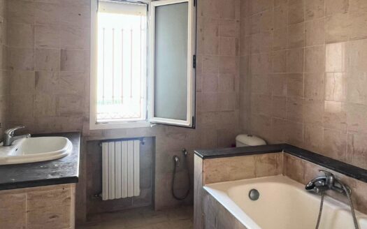 Etage De Villa S+2 à Louer à Ennasr 2